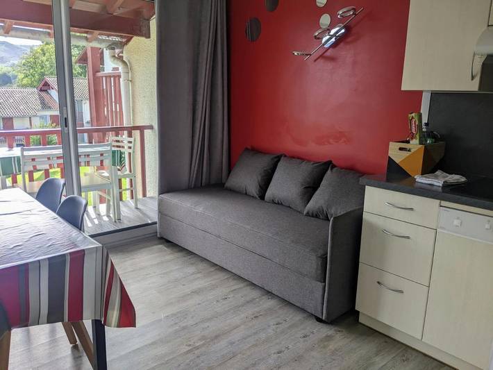 Gîte pour 4 personnes, avec piscine ainsi que jardin et vue à Souraïde - 4