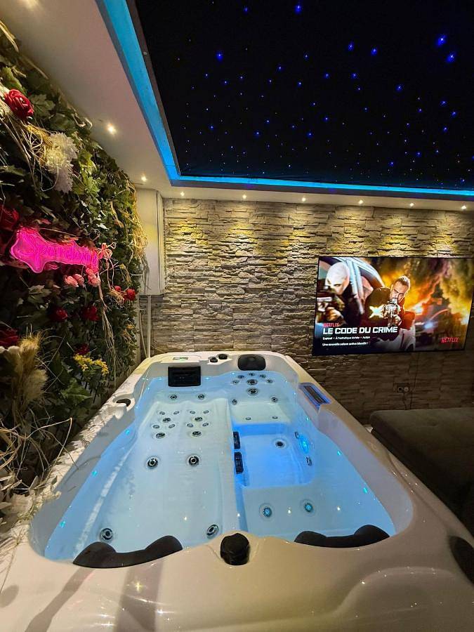 Location de vacances pour 6 personnes, avec jacuzzi à Maisdon-sur-Sèvre - 2