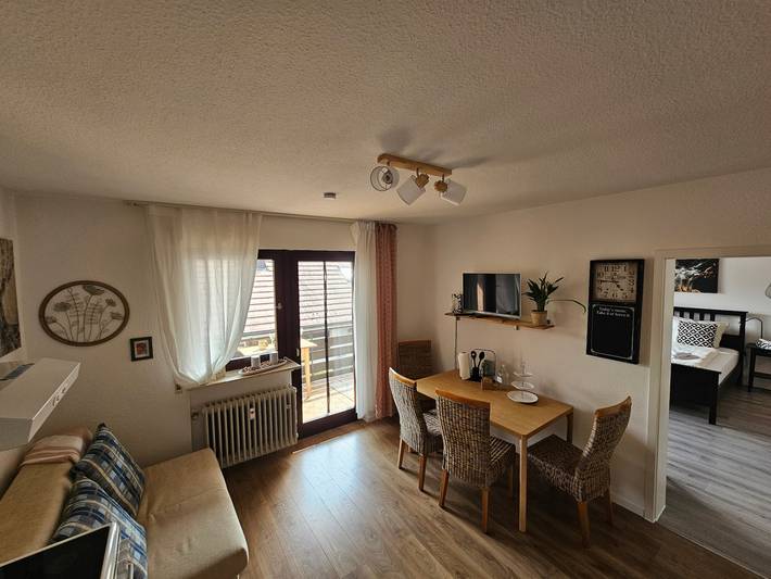 Ferienwohnung für 3 Personen, mit Balkon und Garten sowie Seeblick in Bad Liebenzell - 2