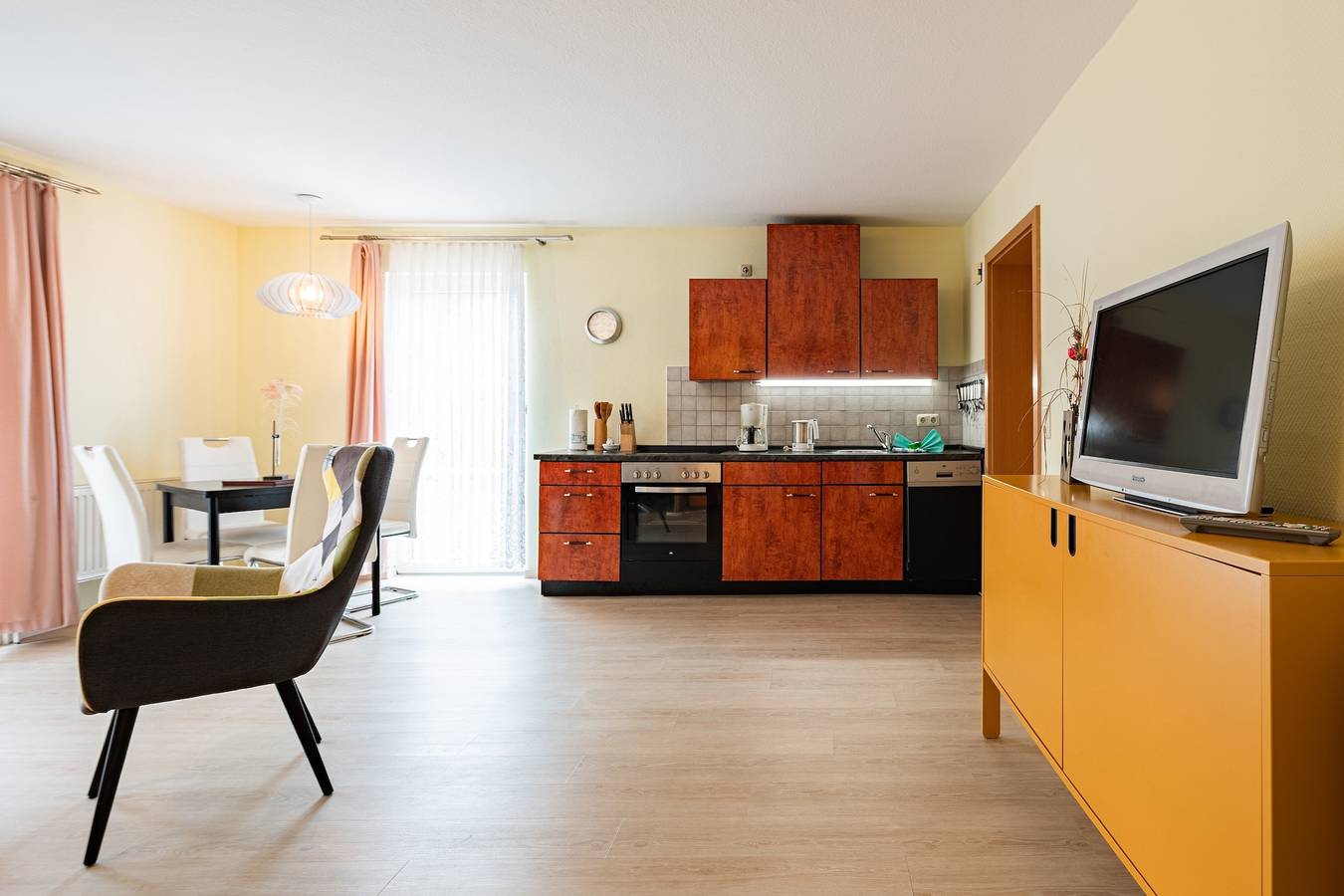 Apartamento vacacional entero, Ferienwohnung "Kiebitz" in Sellin, Rügen