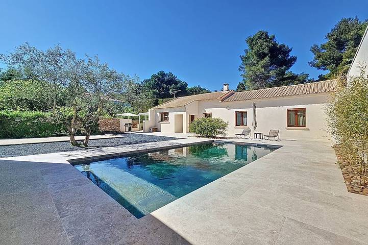 Chalet para 8 personas, con piscina - 1