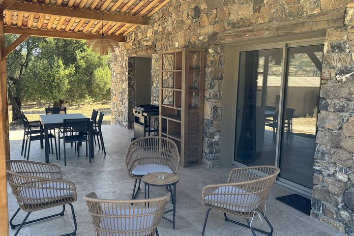Location de vacances pour 4 personnes, avec terrasse et jardin dans Plage de l'Ostriconi
