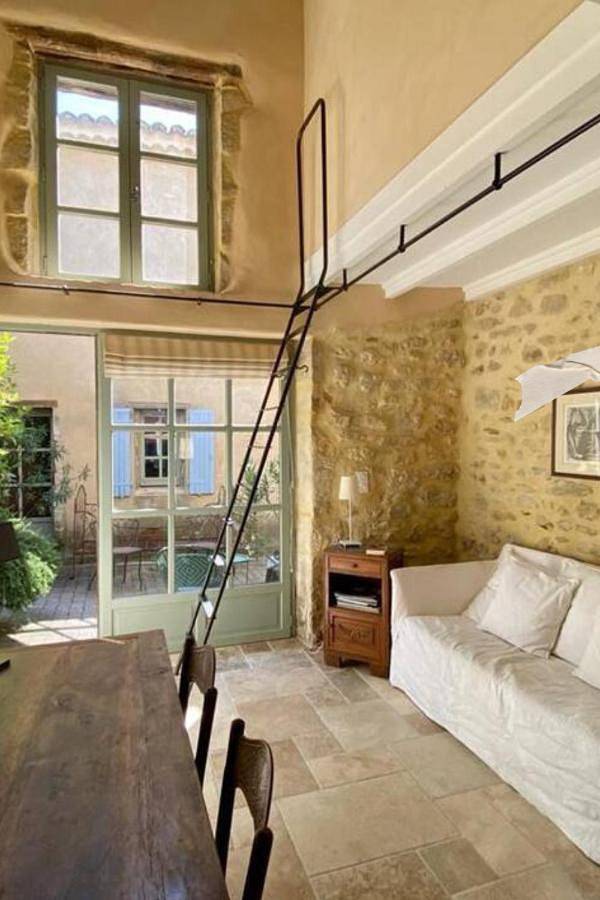 Gîte pour 4 personnes, avec piscine et jardin à Clansayes - 3