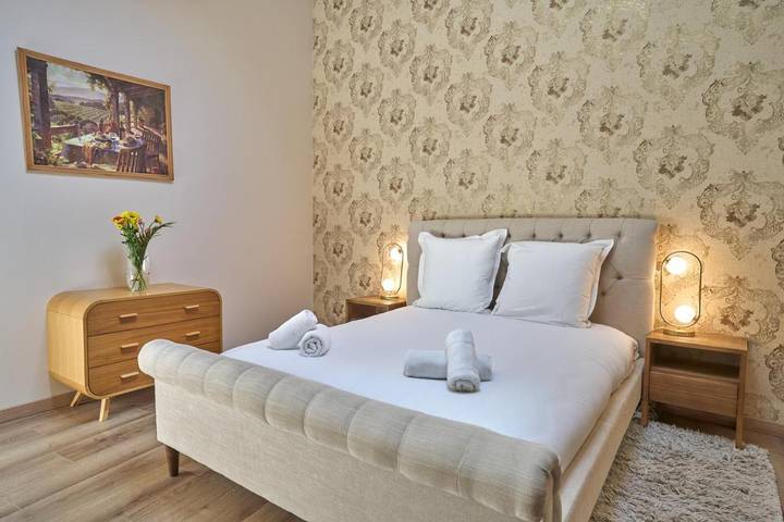 Gîte pour 4 personnes, avec terrasse et vue à Saint-Émilion - 3