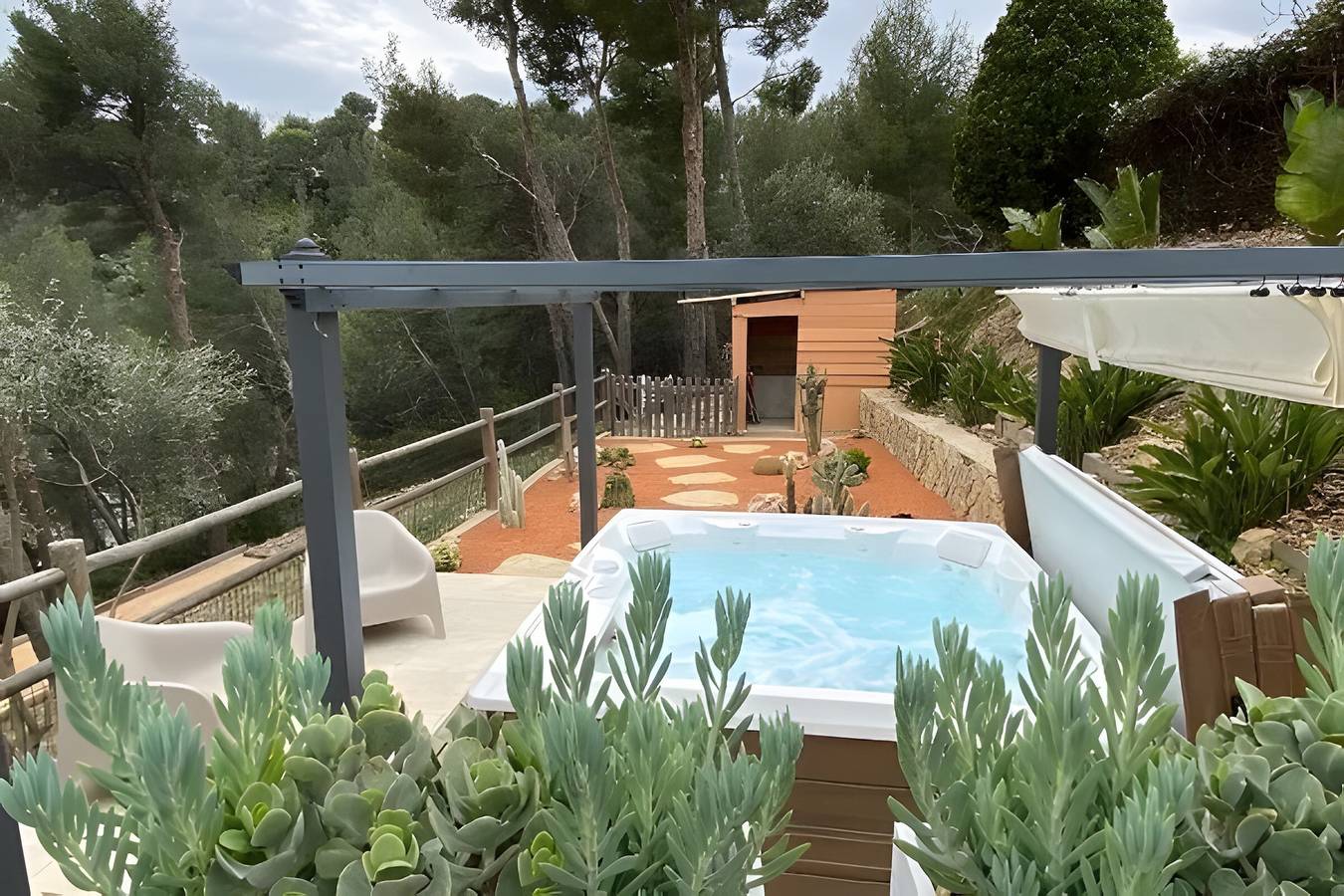 Tussen zee en dennenbos (zwembad, spa-jacuzzi, sauna) - azuurblauwe kamer, foto 8