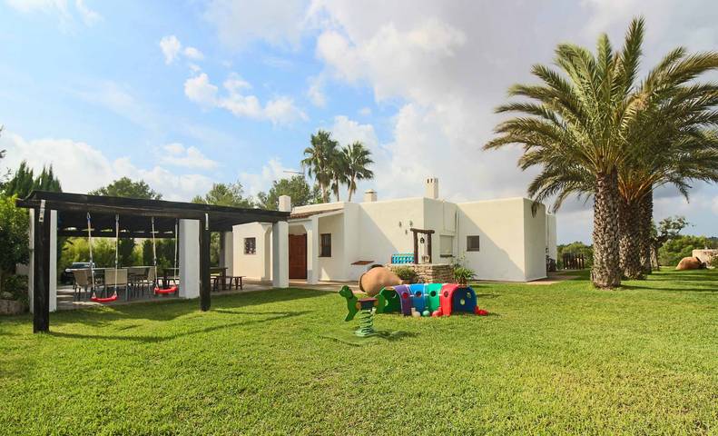 Gîte pour 8 personnes, avec jardin, adapté aux familles à Santa Gertrudis de Fruitera - 4