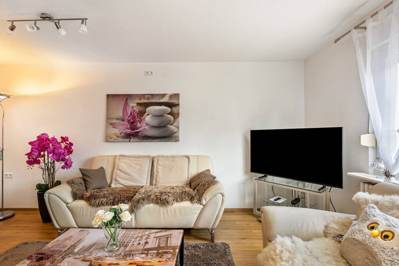 Ganze Wohnung, Ruhige, moderne Ferienwohnung mit Garten nahe Steißlinger See und Bodensee in Steißlingen, Landkreis Konstanz