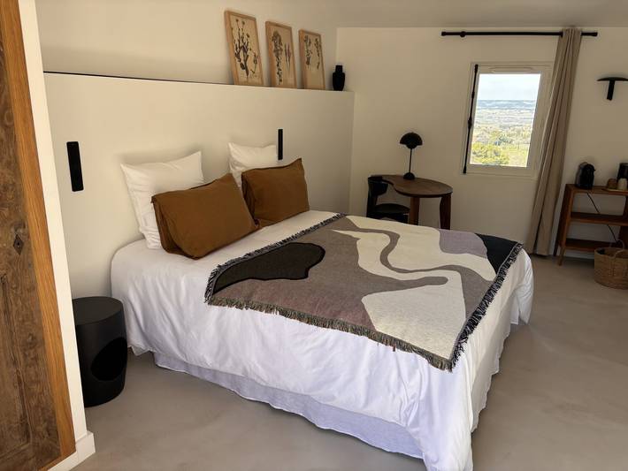 Chambre d’hôte pour 2 personnes, avec jacuzzi ainsi que jardin et piscine dans le Vaucluse - 2