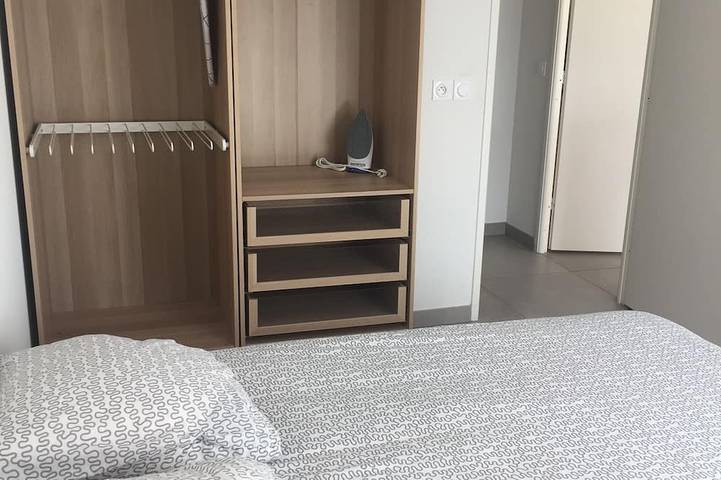 Apartamento entero, Apartamento nuevo con amplia terraza equipada para 4 personas. in Martigues, Costa mediterránea (Francia)