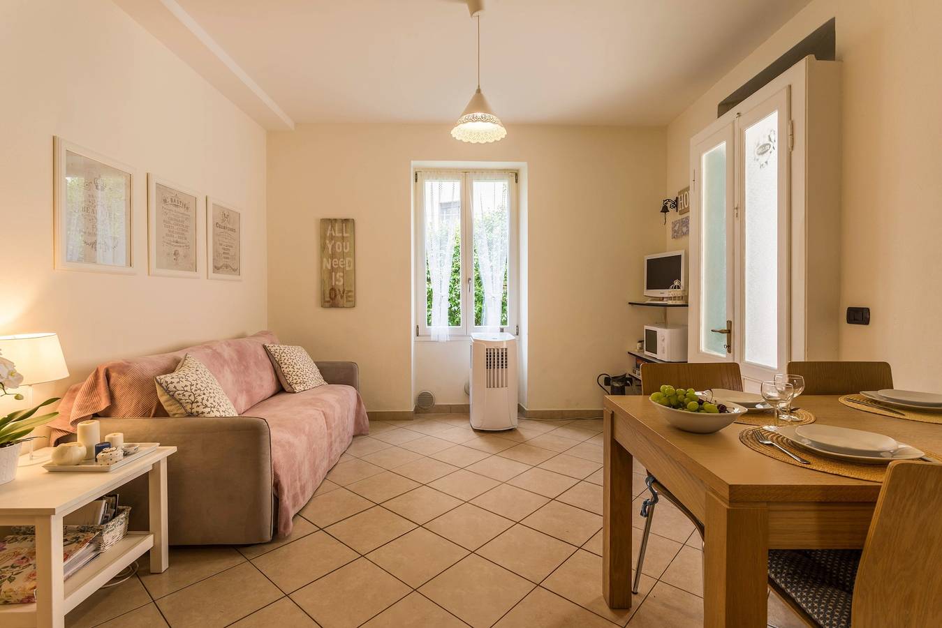 Casa Vacanza per 4 Persone in Brunate, Lago di Como