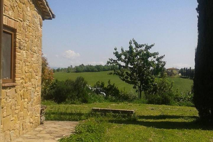 Farmhouse in the Tuscan countryside, swimming pool. Hot springs, art cities, Etruscan archaeology in Chianciano Terme, Chianti
