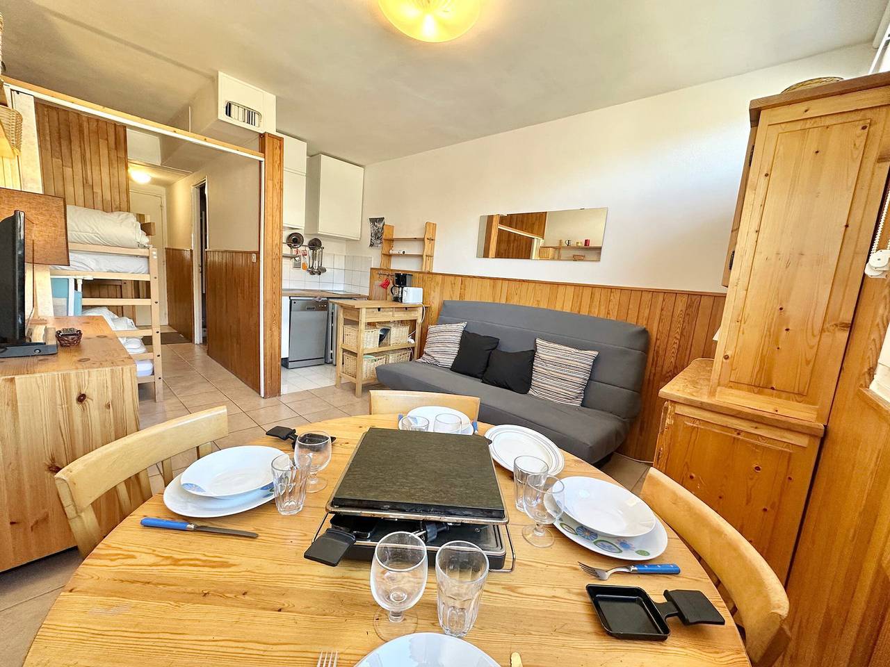 Studio entier, Studio Confortable au Cœur de Vars Proche Pistes et Commerces in Vars, Région de Briançon