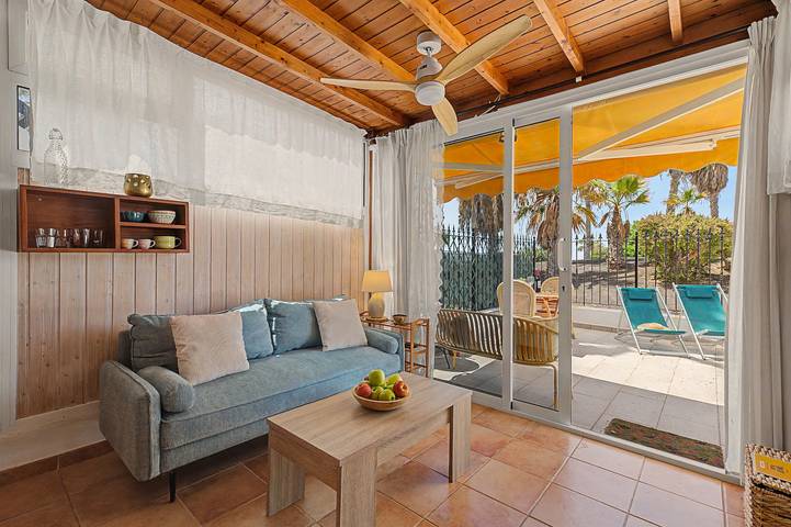 Entire apartment, Holiday Apartment 'Estudio Sherazad' with Private Garden and Wi-Fi in Puerto del Carmen, Tías