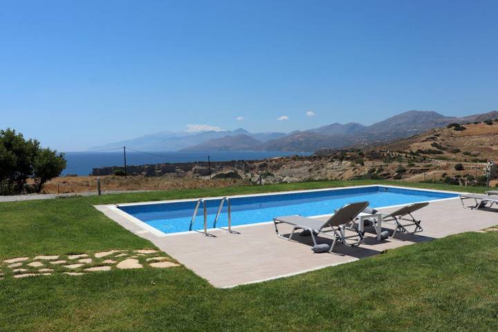 Weiter Blick auf Landschaft und Meer, Pool, 4 Pers. | Ferienhaus Triopetra, Kreta in Triopetra, Rethymno und Umgebung