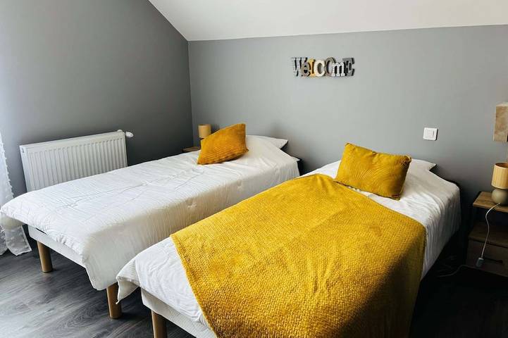 Vacation Rental for 6 People - House M - Mb.locationsardeche in Saint-Cirgues-en-Montagne, Parc naturel régional des Monts d'Ardèche