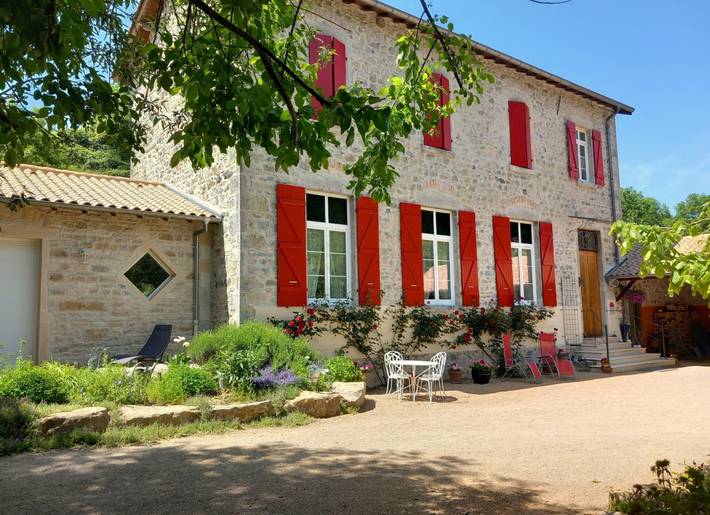 Location de vacances pour 2 personnes, avec Jardin dans Rhône