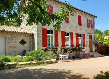 Chambre d’hôte pour 2 personnes, avec jardin dans Rhône