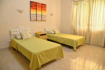 Villa voor 7 Personen in Mellieha, Malta, Afbeelding 1