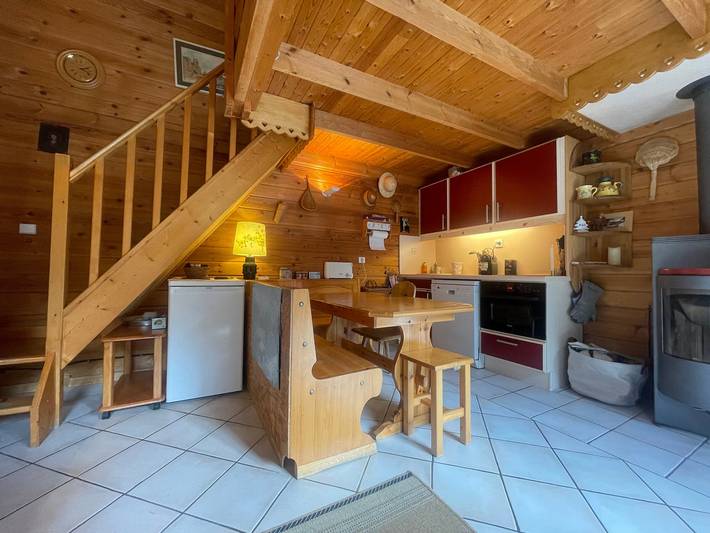 Chalet paisible avec cheminée et animaux acceptés près des pistes in Grand Massif, Sixt-Fer-à-Cheval