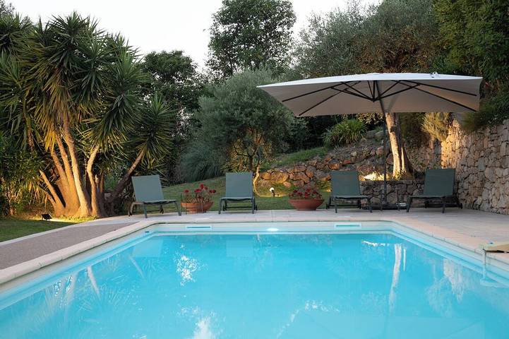 Ferienhaus für 12 Personen, mit Garten und Balkon in Grasse