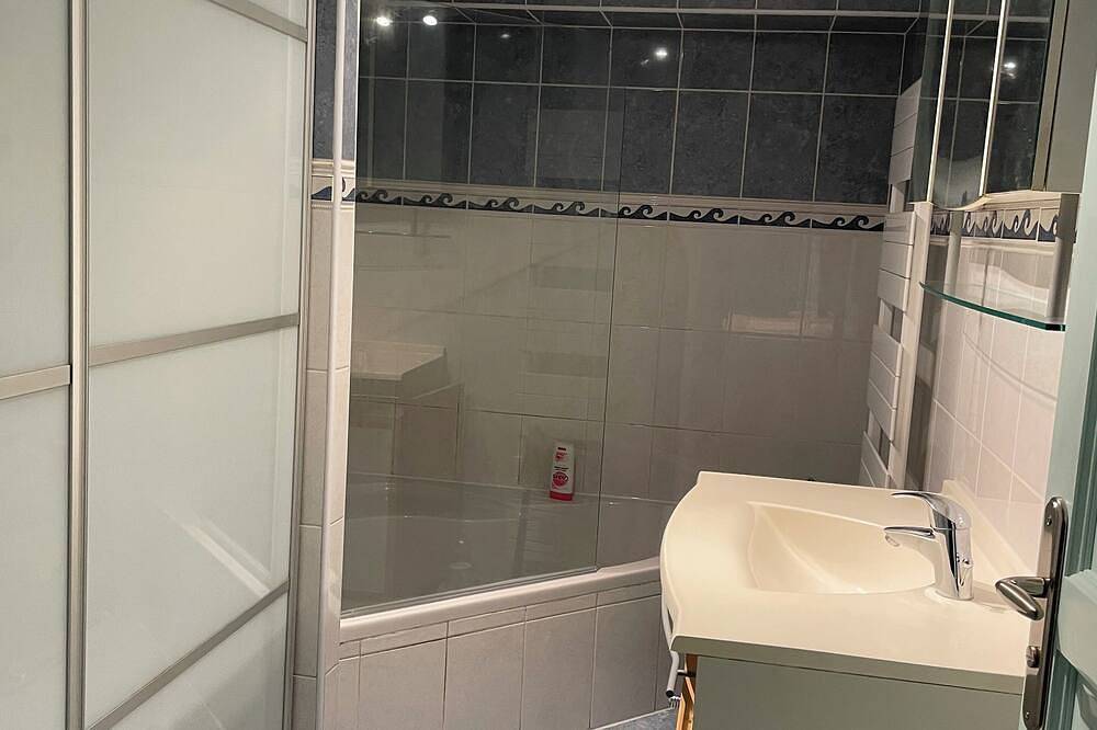 Appartement entier, T2 cosy 2 kms des thermes de Lamalou les bains 300 m du 🏌️animaux bienvenus in Hérépian, Région de Béziers