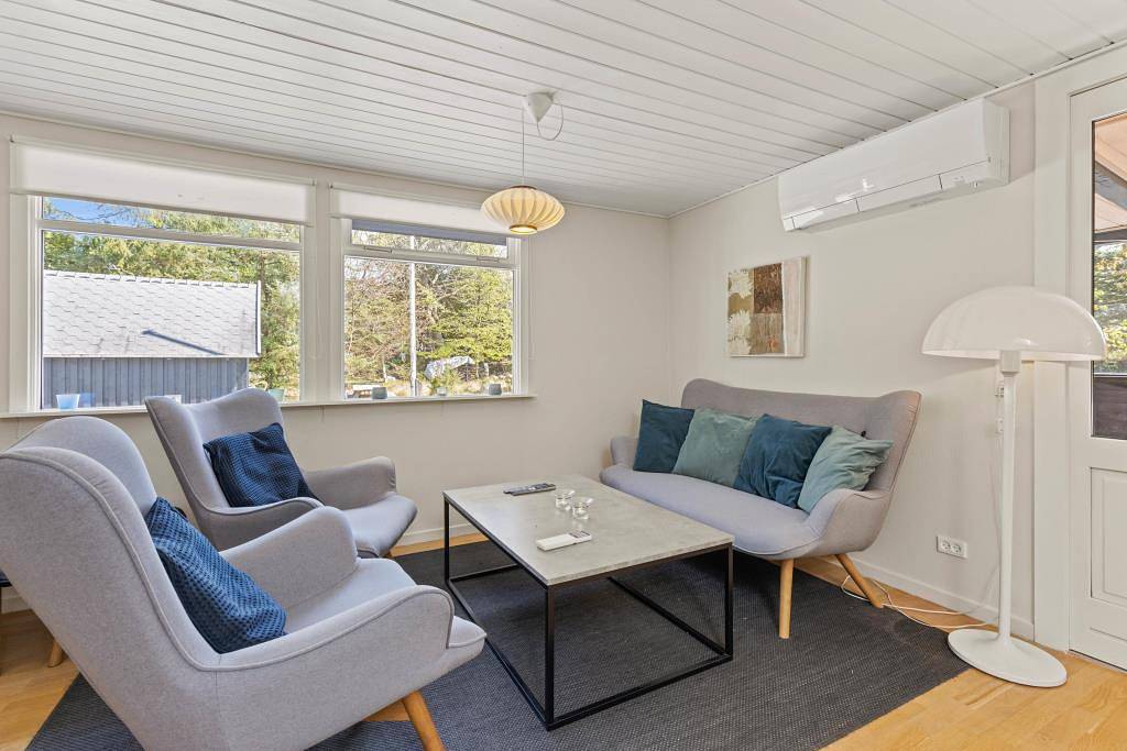 Tolles Ferienhaus mit Aktivitätsraum und Außen Whirlpool in Ho in Ho, Varde