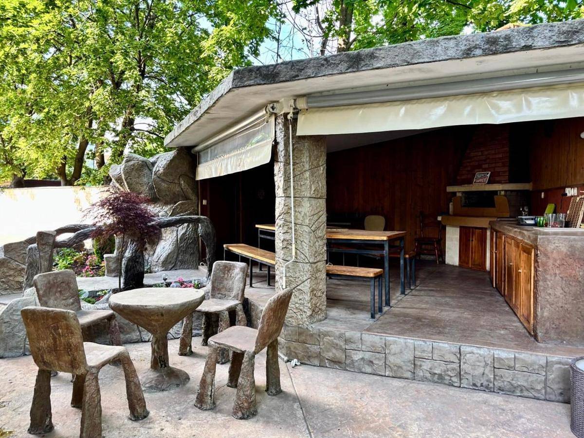 La Zur Guest House in Ravda, Nessebar