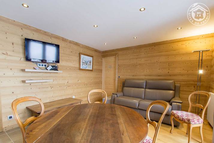 Chalet pour 5 personnes, avec terrasse à Notre-Dame-de-Bellecombe - 2