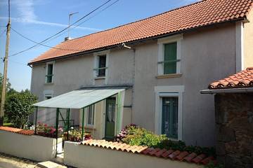Gîte pour 6 personnes, avec jardin à Bressuire