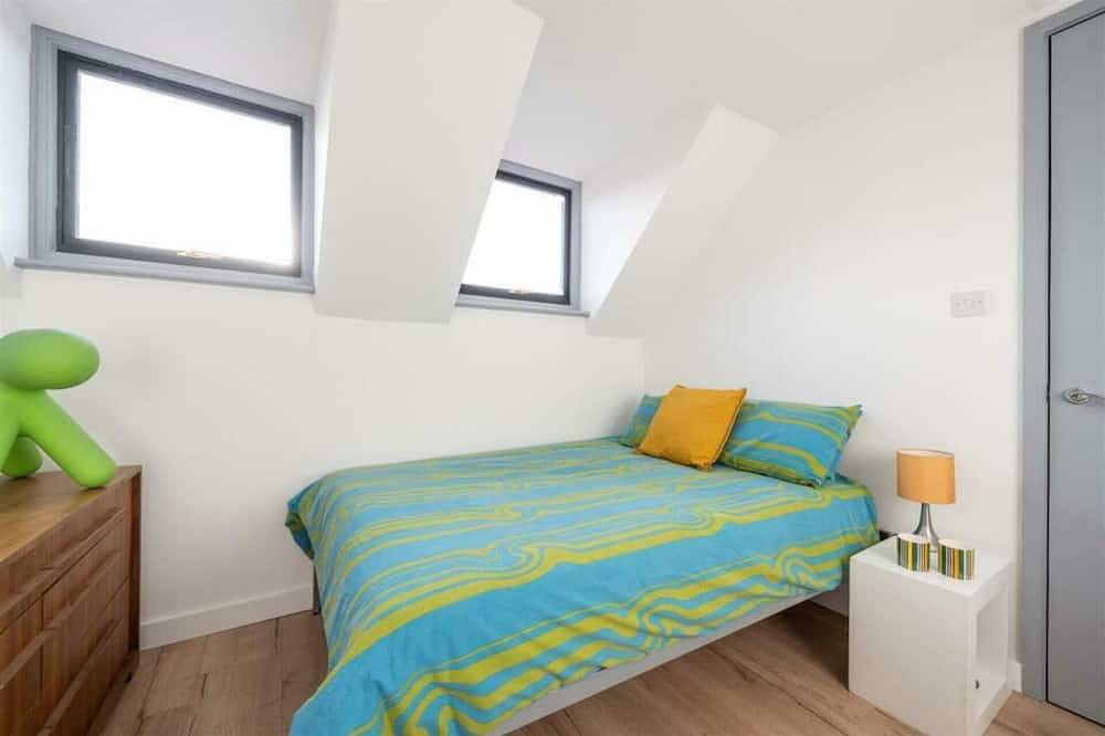 Ganze Wohnung, Contemporary 3Bdr House in South Woodford in Redbridge, London