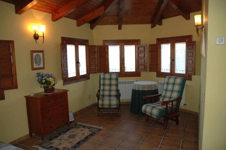 Casa rural para 14 personas, con jardín además de vistas y piscina en La Rioja - 3