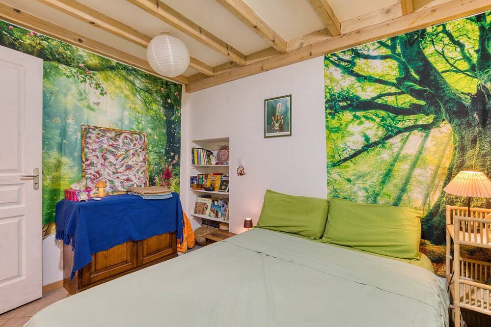 Appartement entier, Appartement « Les Trésors Du Lac » avec vue sur le lac, Wi-Fi et climatisation in Région de Lodève