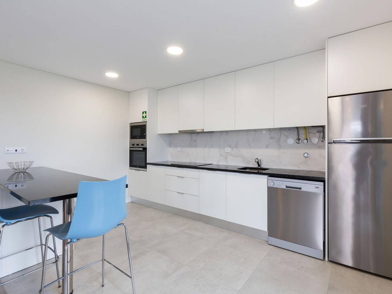 Ganze Wohnung, Beautiful Apartment in São Martinho do Porto with Balcony in Praia de São Martinho do Porto, São Martinho do Porto