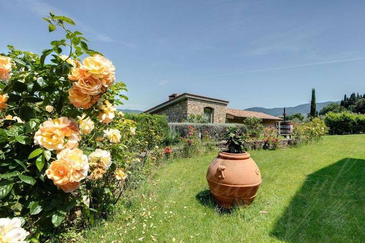 Maison d’hôte pour 2 personnes, avec piscine ainsi que jacuzzi et jardin à Greve In Chianti - 3