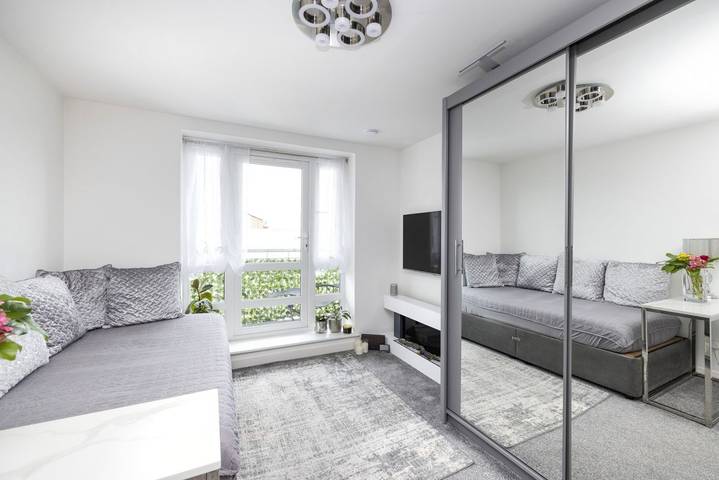 Apartamento entero, Elegant Flat with Balcony in Leith, Edimburgo