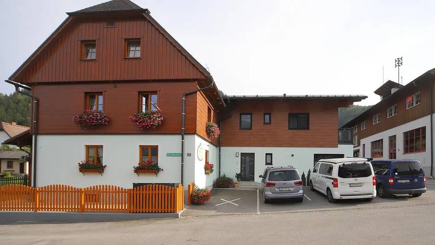 Hütte für 6 Personen, mit Balkon in Haus - 3