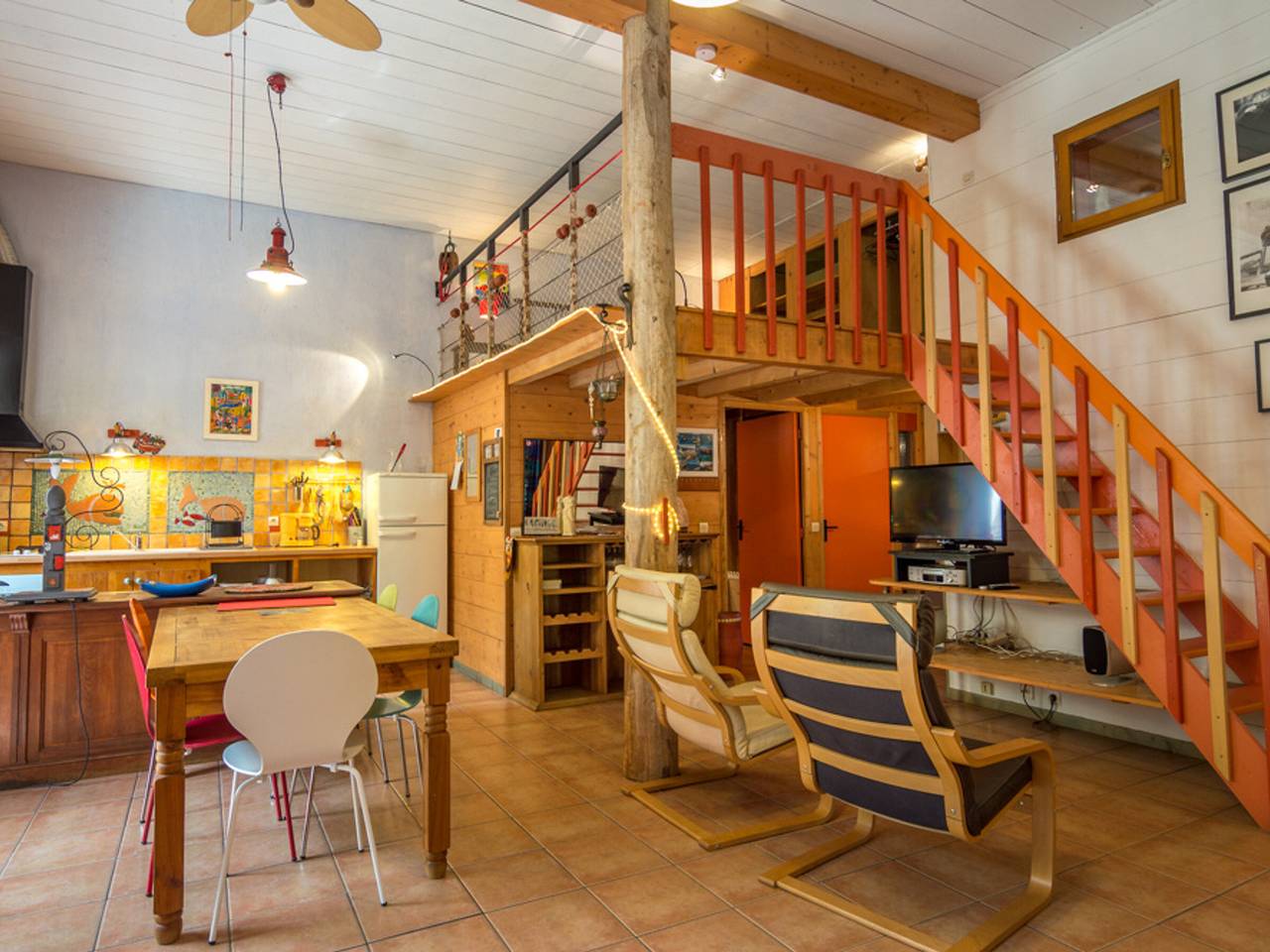 Apartamento entero, Loft renovado con aire acondicionado y jardín en Mèze in Mèze, Costa mediterránea (Francia)
