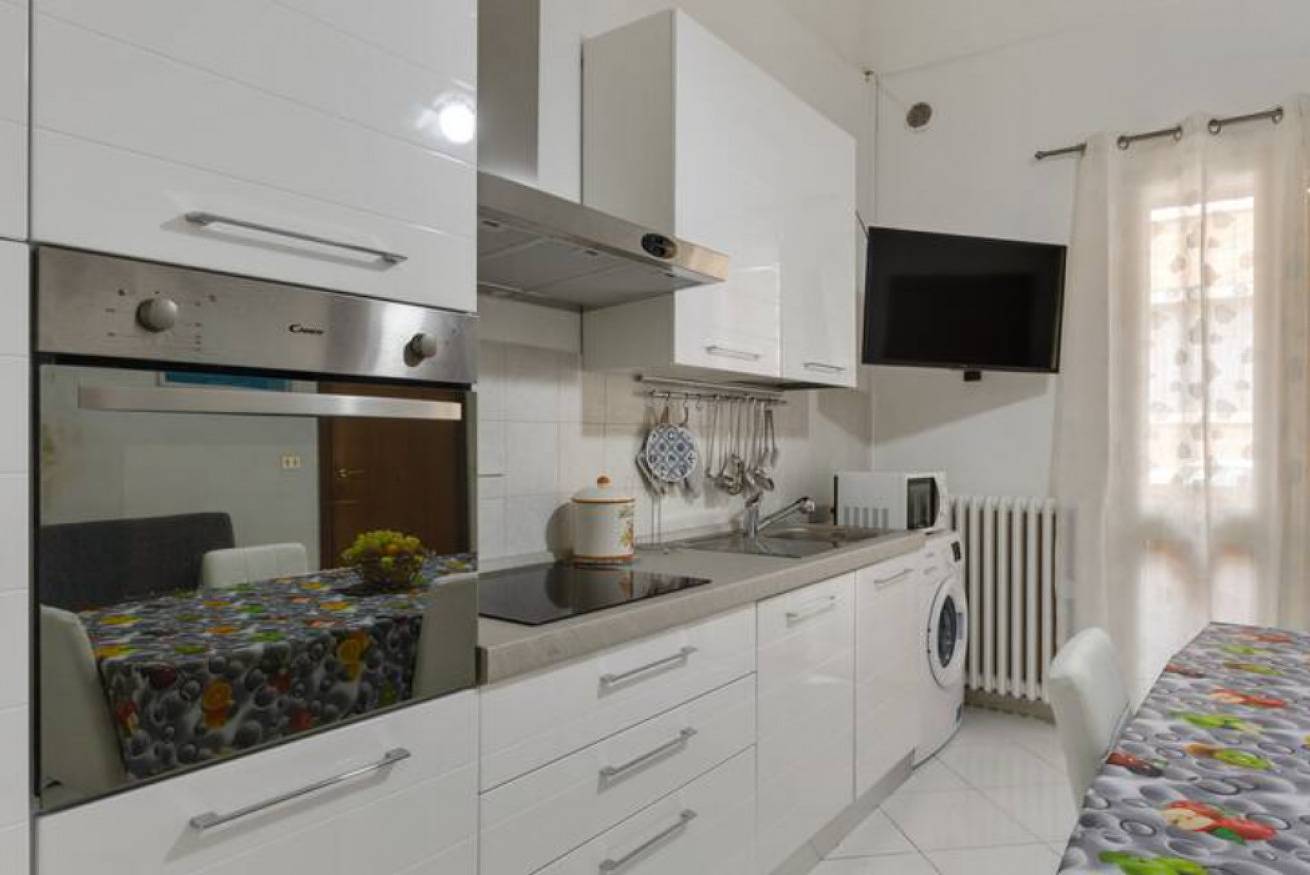 Apartamento entero, ★Dimora del Delfino Curioso★ due passi dal centro! in Lecce, Provincia de Lecce