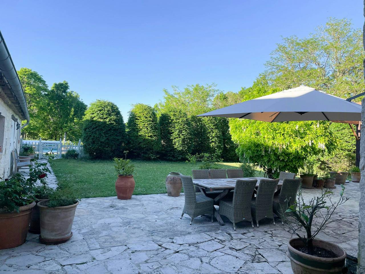 Manoir en pierre dans le Quercy in Belvèze, Tarn-et-Garonne