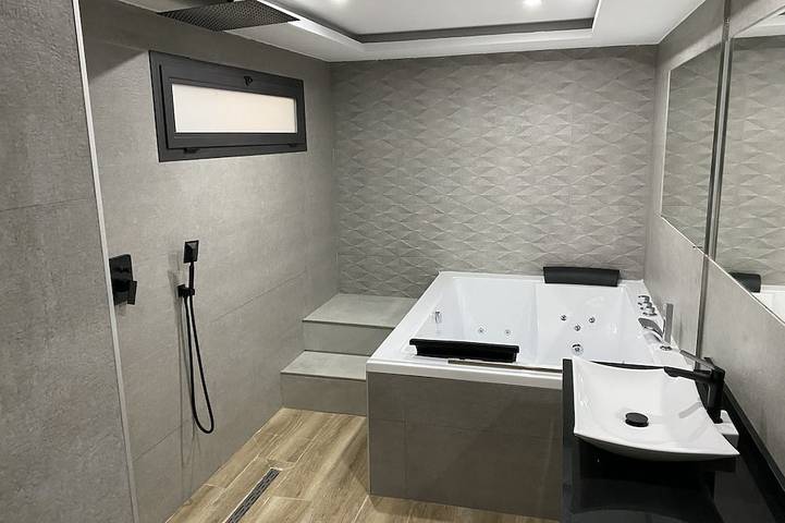 Ganze Wohnung, Luxury Silver in Linares, Jaén Provinz