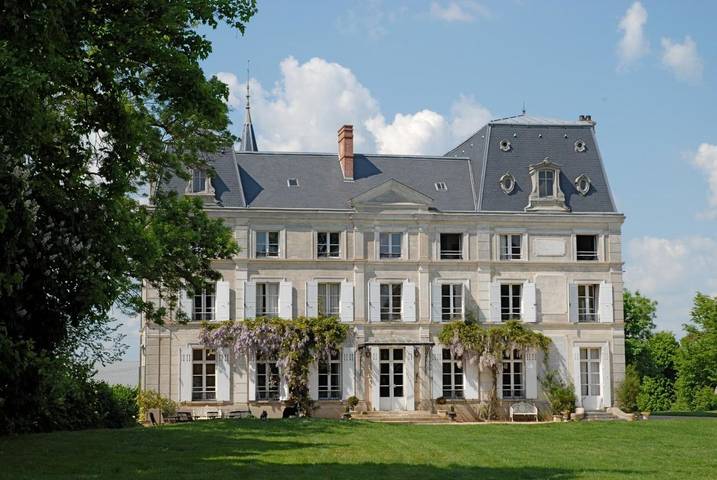 Chambre d’hôte pour 2 personnes, avec jardin et vue ainsi que sauna et piscine, animaux acceptés à Verneuil-sur-Avre