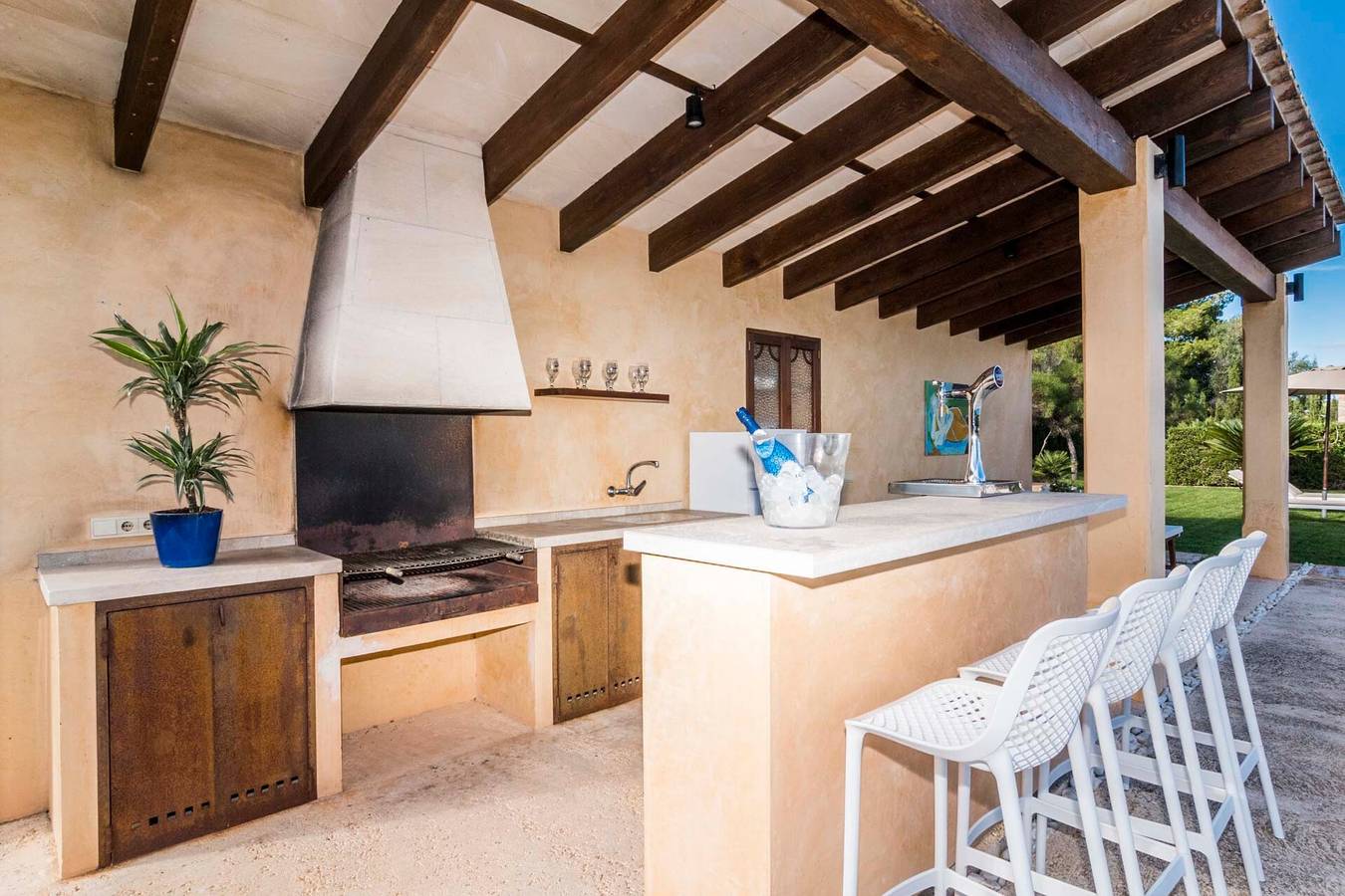 Villa "Can Bossa" con vista sulle montagne, Wi-Fi, piscina, giardino e terrazza in Capdepera, Maiorca orientale