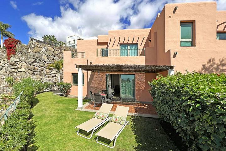 Casa de vacaciones para 5 personas, con jardín además de vistas y terraza, Se admiten mascotas en Salobre