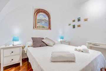 Vakantieappartement voor 2 Personen in Napels, Tyrrhenische kust Campania, Afbeelding 4