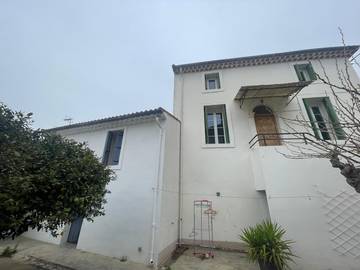 Gîte pour 2 personnes, avec jacuzzi ainsi que jardin et sauna dans l' Hérault