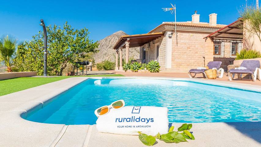 Casa rural para 6 personas, con Piscina en Valle de Abdalajís
