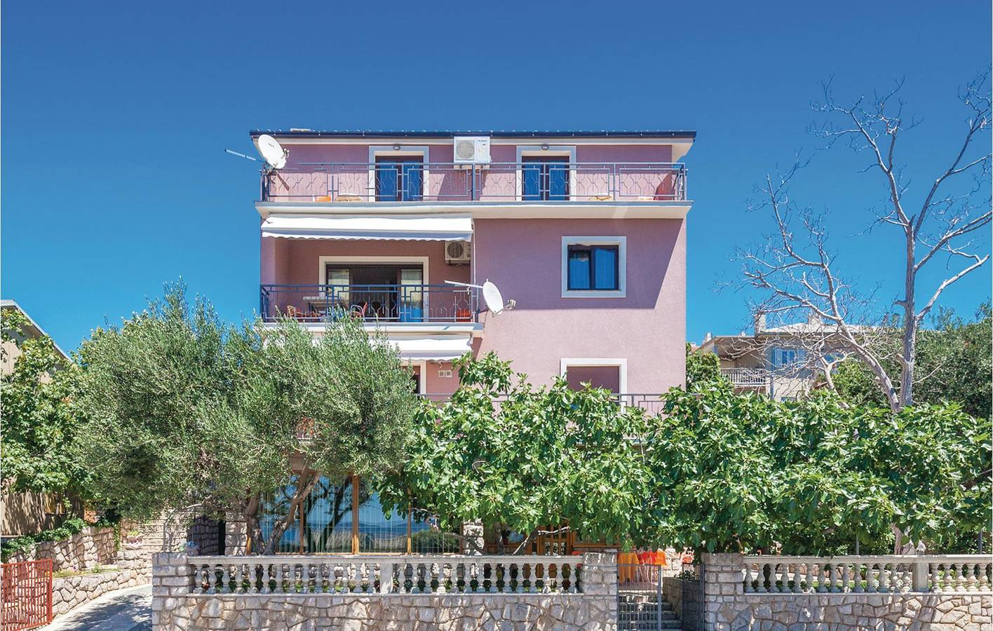 Ganze Ferienwohnung, Ferienwohnung für 7 Personen mit Terrasse in Novi Vinodolski, Primorje-Gorski Kotar