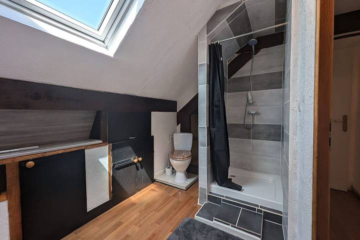 Gîte pour 10 personnes, avec jardin