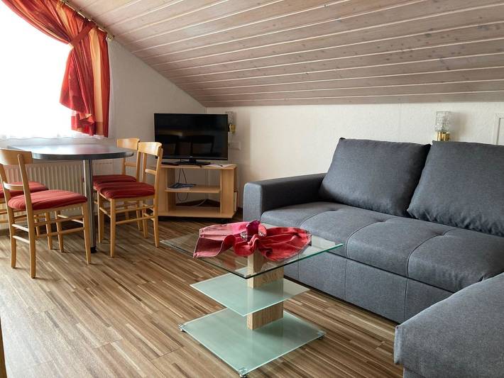 Ferienwohnung für 3 Personen, mit Balkon und Garten - 1