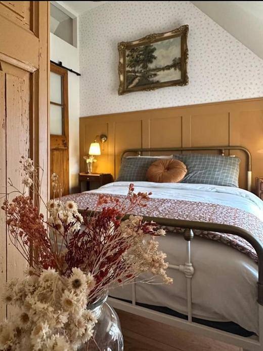 Location de vacances pour 2 personnes, avec Jacuzzi ainsi que Terrasse et Jardin à Colomby